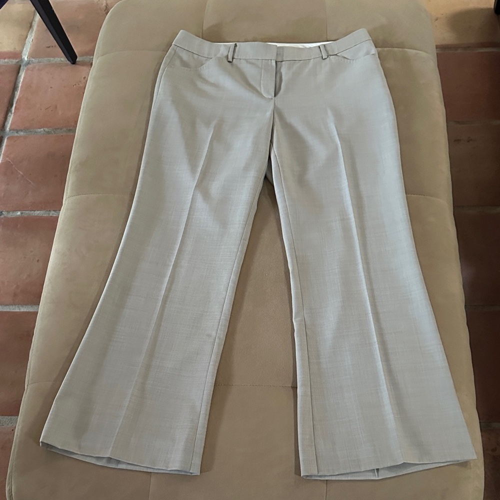 Elie Tahari Lightweight wool pants Trousers